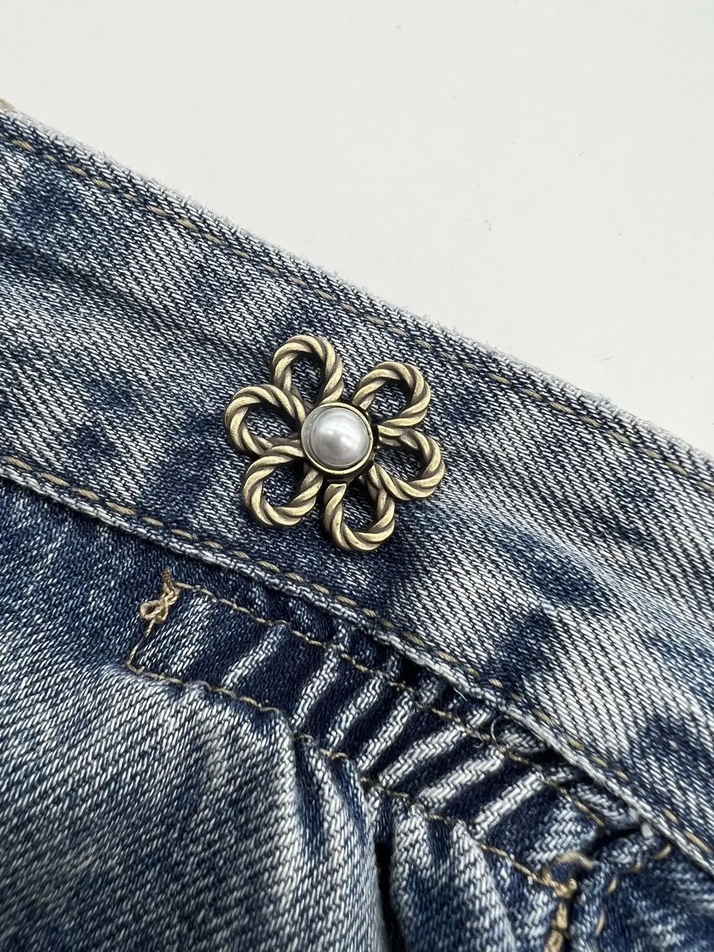 Jeans Waist Adjustment Buttons Beautiful Hollow Metal Flower Button Woman‘s Trouser Waist Wide-to-narrow Buttons